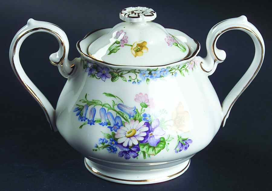 Garland (Smooth Gold Trim) Sugar Bowl & Lid by Roslyn (England)-1