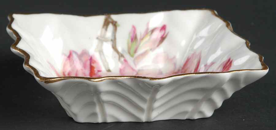 Magnolia Nut Dish by Roslyn (England)-1