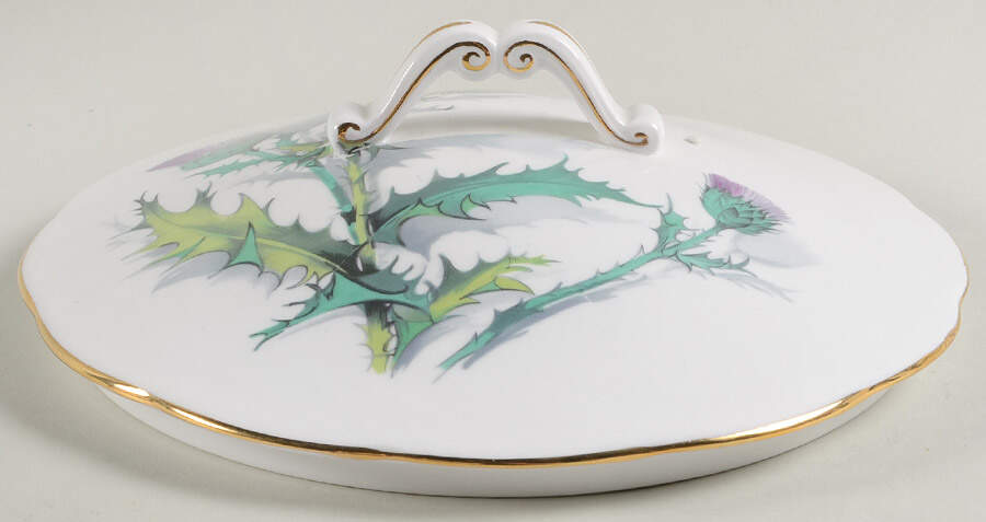 Queen O'Th' Highlands Lid for Round Vegetable by Roslyn (England)-1