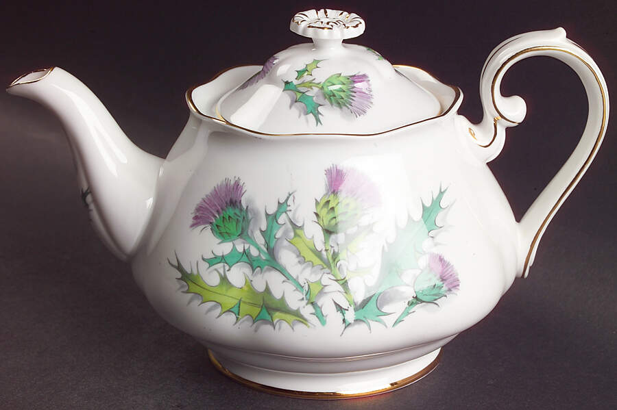 Queen O'Th' Highlands Teapot & Lid by Roslyn (England)-1