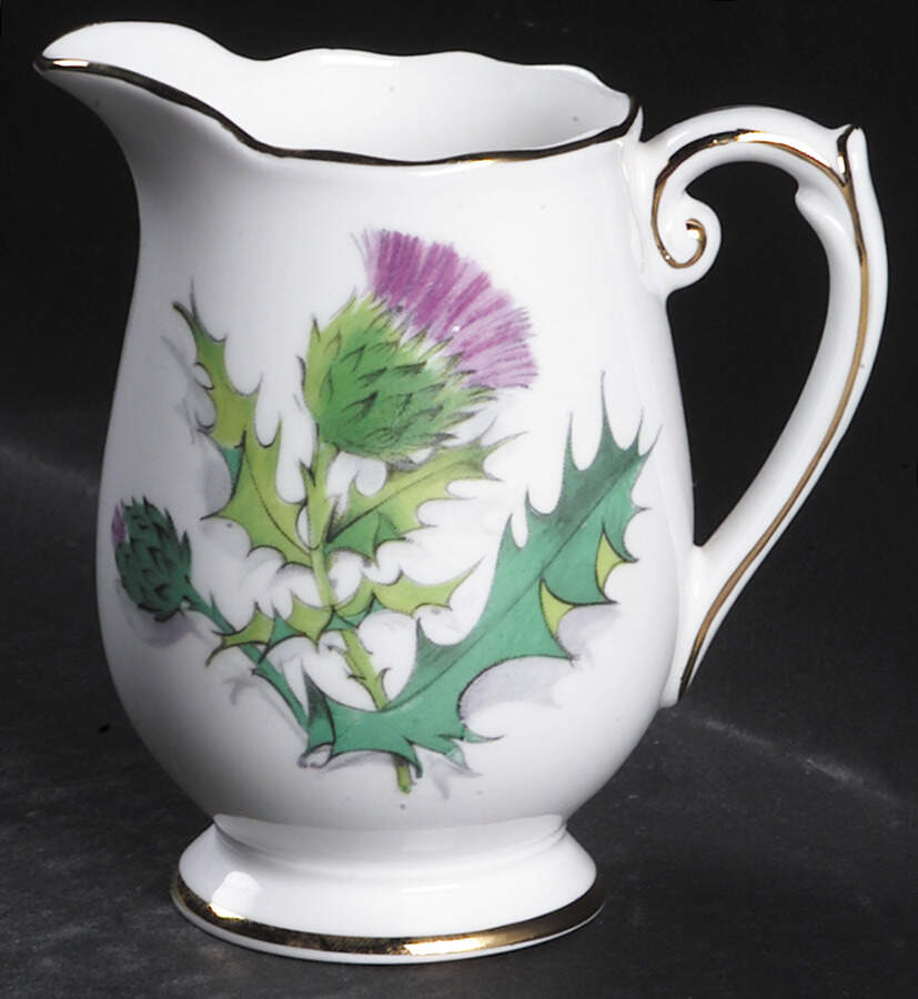 Queen O'Th' Highlands Mini Creamer by Roslyn (England)-1