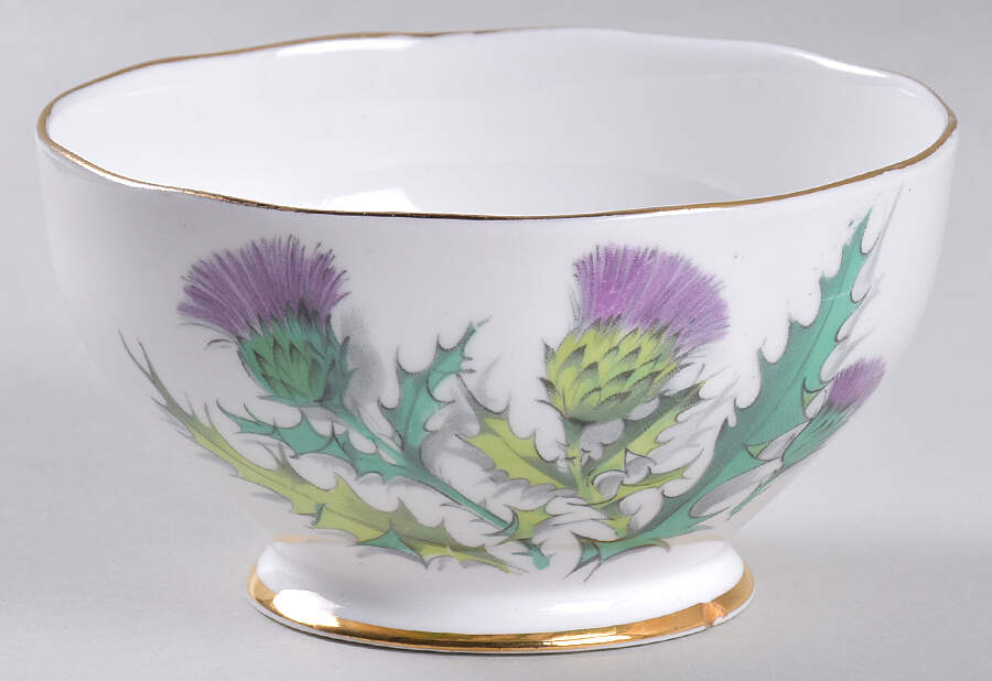 Queen O'Th' Highlands Cranberry Bowl by Roslyn (England)-1