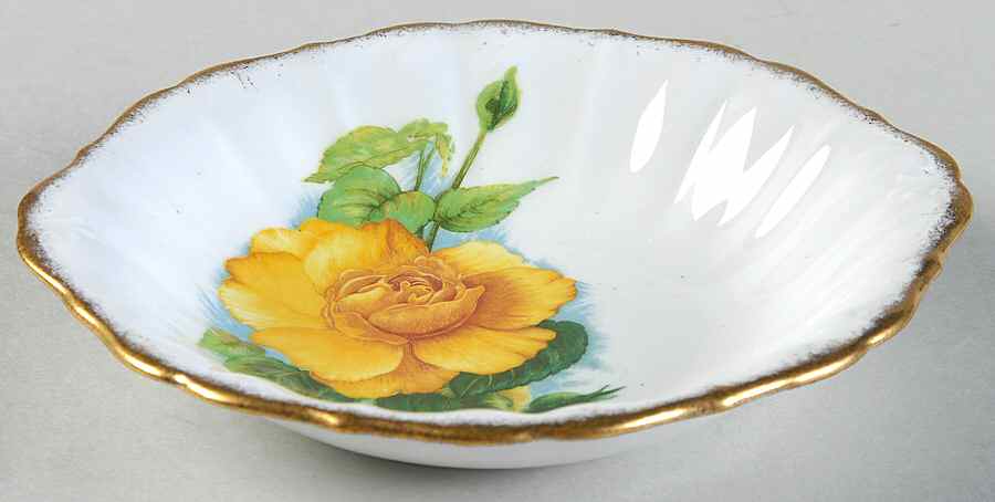 Wheatcroft Roses (England) 5" Sweet Meat Dish by Roslyn (England)-1