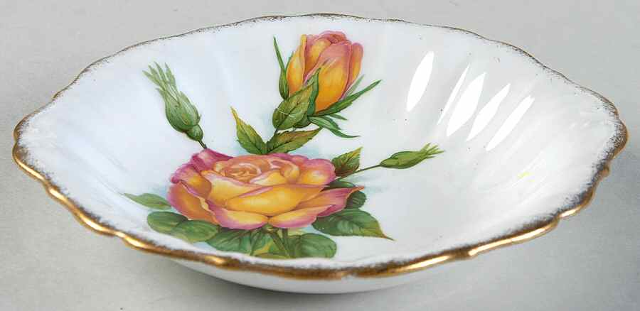 Wheatcroft Roses (England) 5" Sweet Meat Dish by Roslyn (England)-1