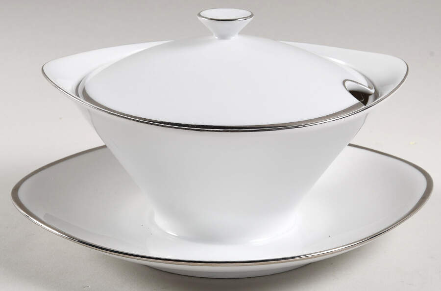 Royal Platinum Gravy Boat w/Attached Underplate & Lid by Royal Magnus-1