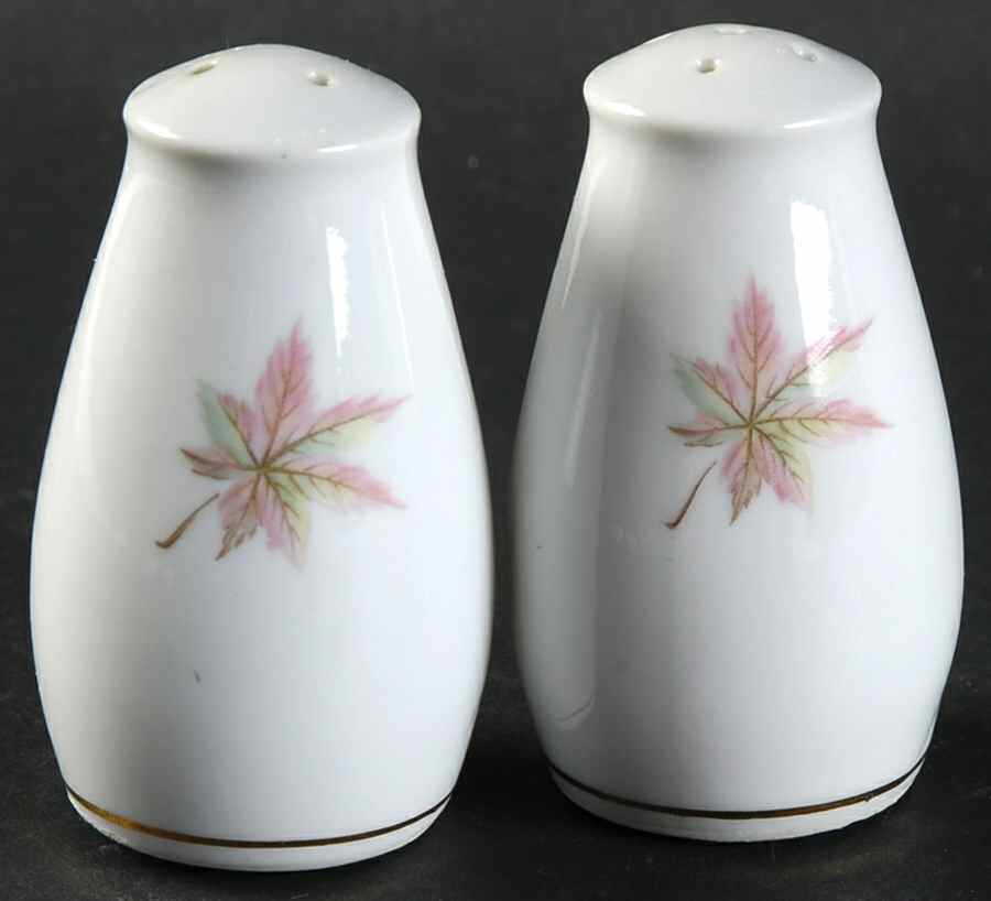 RMI1 Salt & Pepper Set by Royal Ming-1