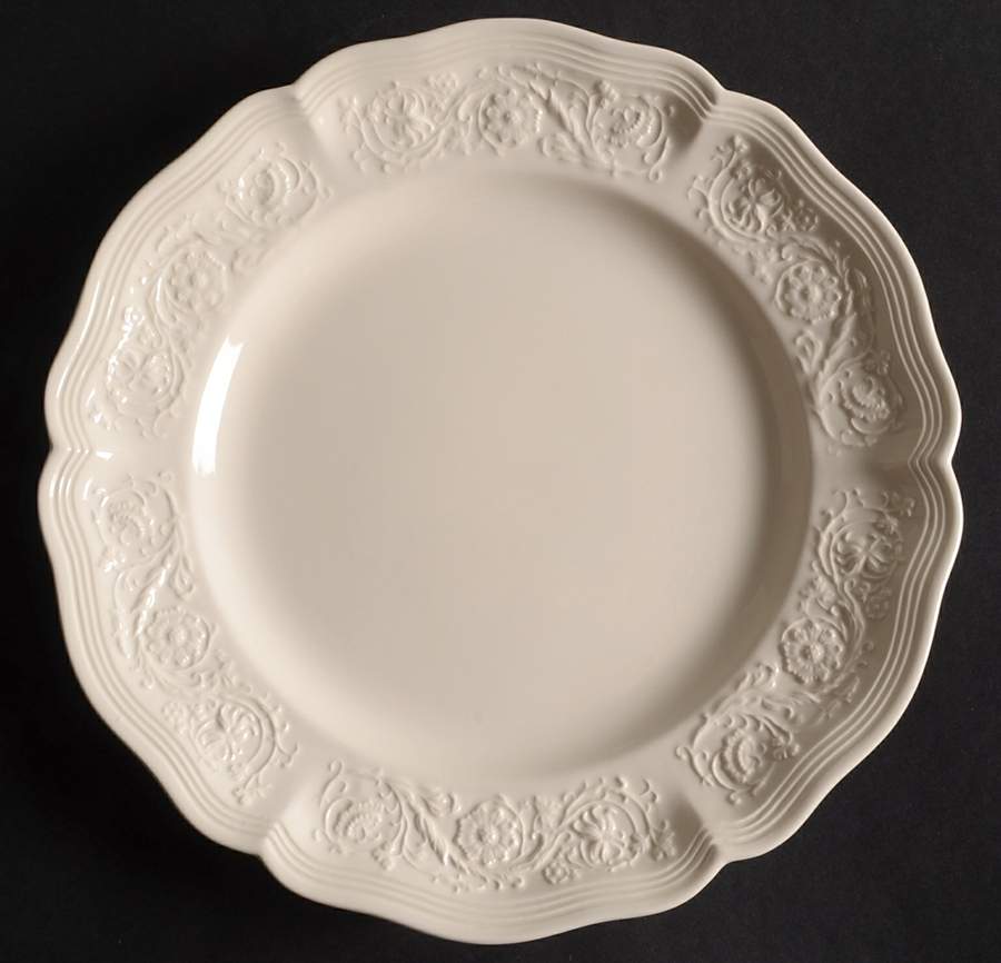 Classics Dessert Luncheon Plate by Royal Creamware-1