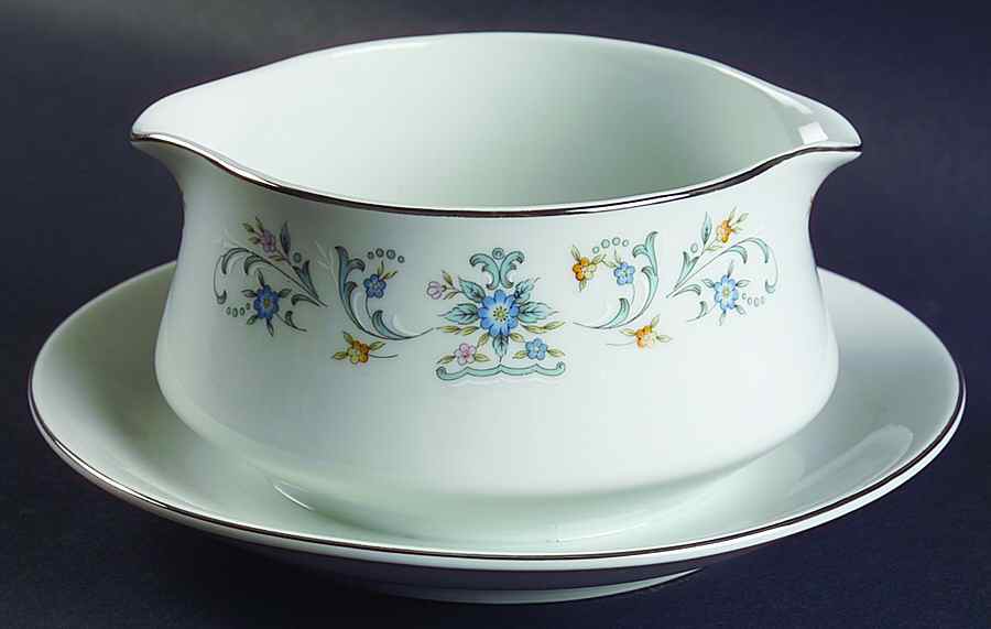 Carnival Gravy Boat with Attached Underplate by Ranmaru-1