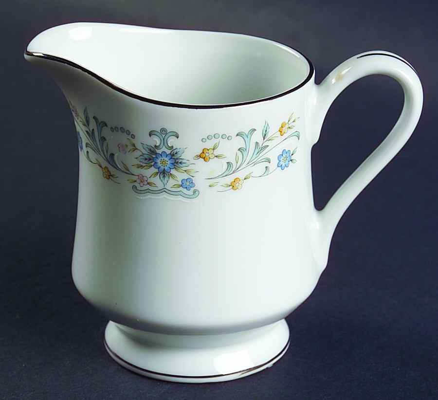 Carnival Creamer by Ranmaru-1