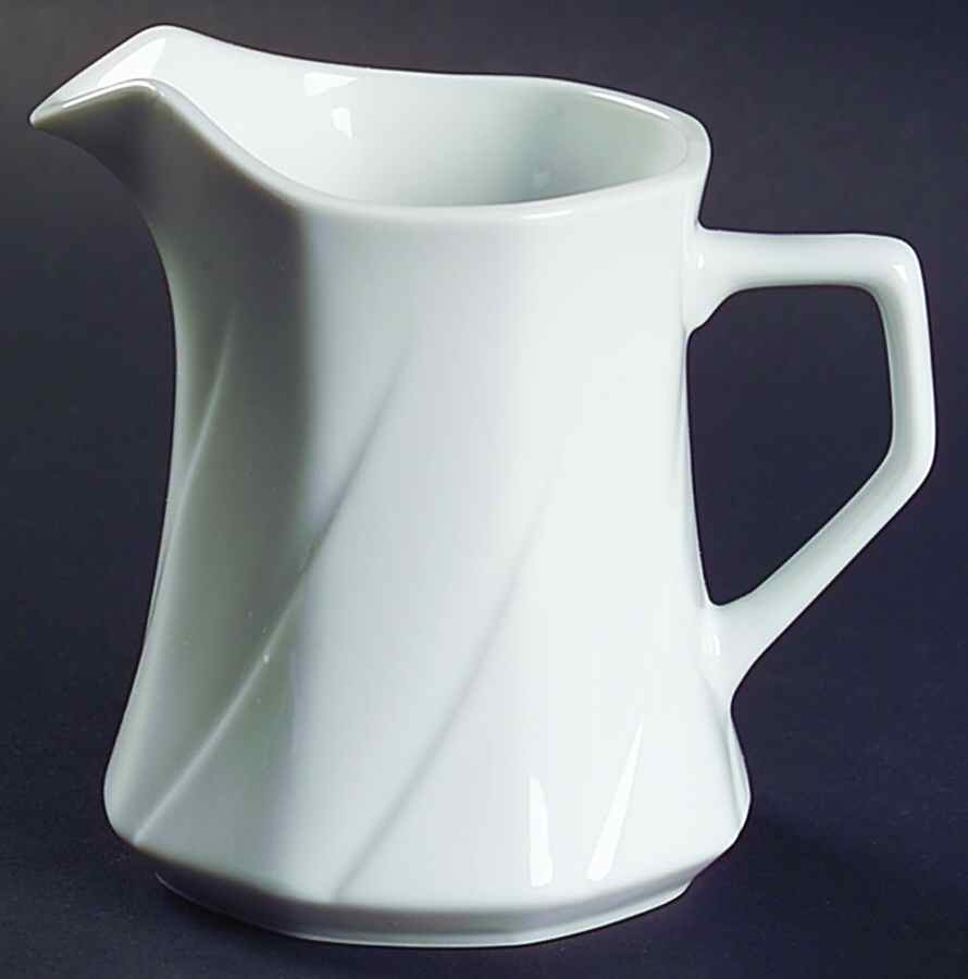 Centurion White Creamer by Ranmaru-1
