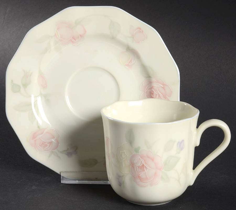 Flare Rose Flat Cup & Saucer Set by Ranmaru-1