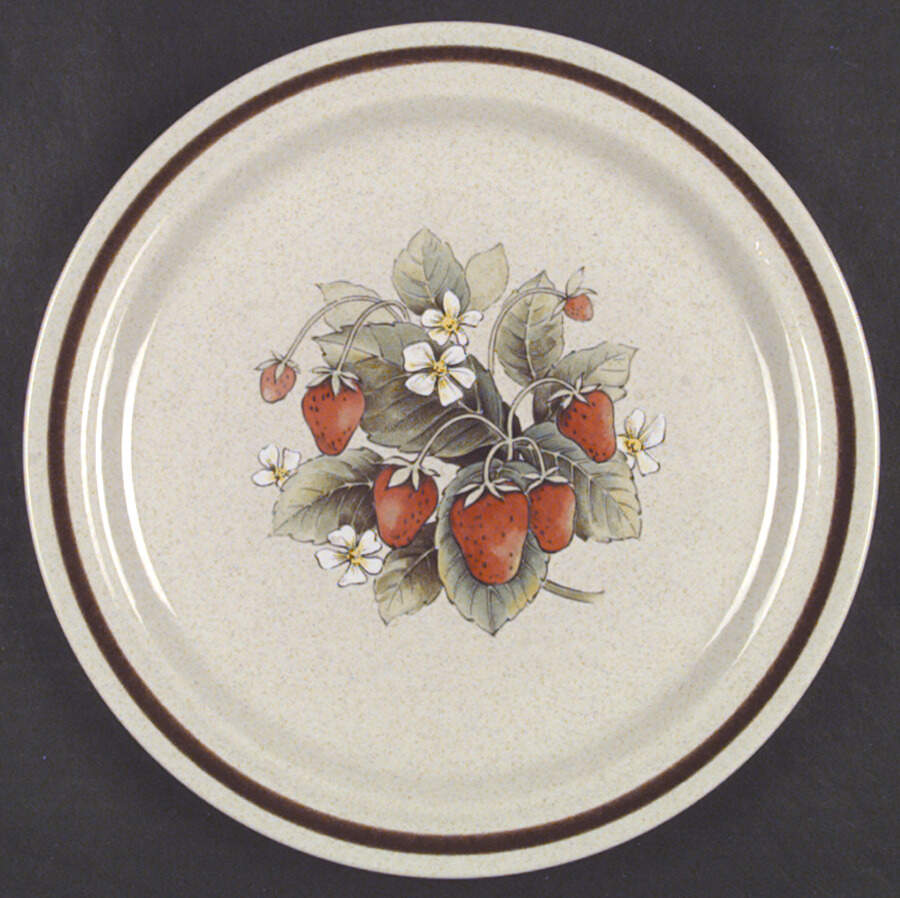 Glendale Dinner Plate by Ranmaru-1