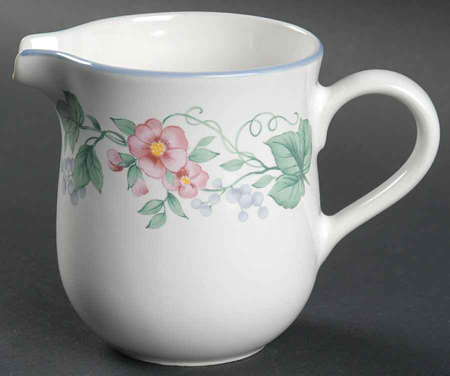 Kensington (4940) Creamer by Ranmaru-1