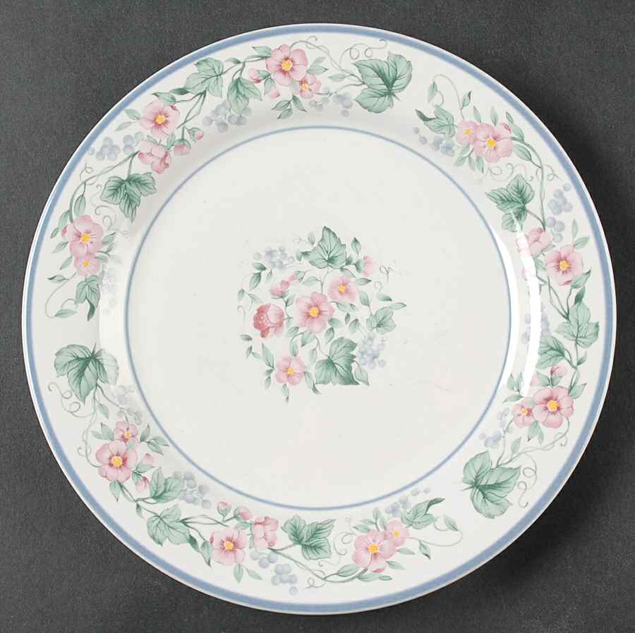 Kensington (4940) Salad Plate by Ranmaru-1