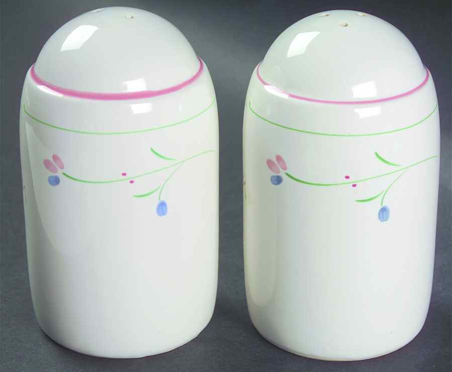 Nordic Wind Salt & Pepper Set by Ranmaru-1