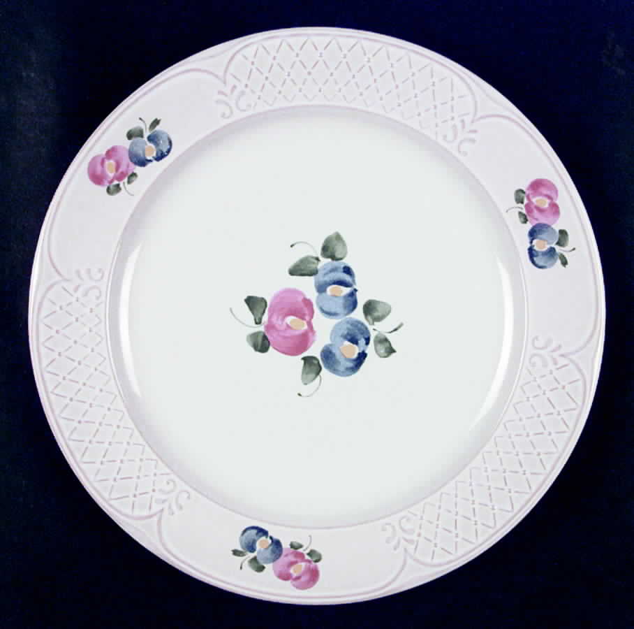 Sweet Pea Dinner Plate by Ranmaru-1