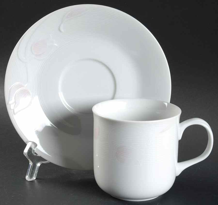 Tulip Shadow Flat Cup & Saucer Set by Ranmaru-1