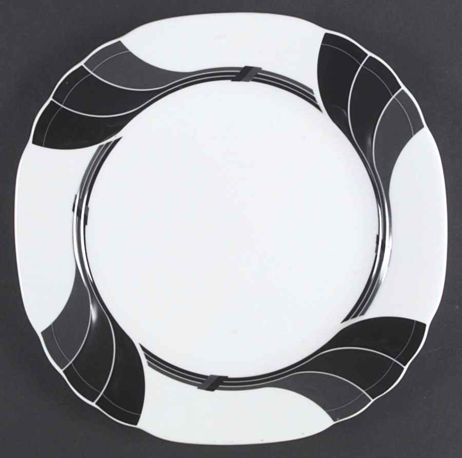 Vogue Black Dinner Plate by Ranmaru-1