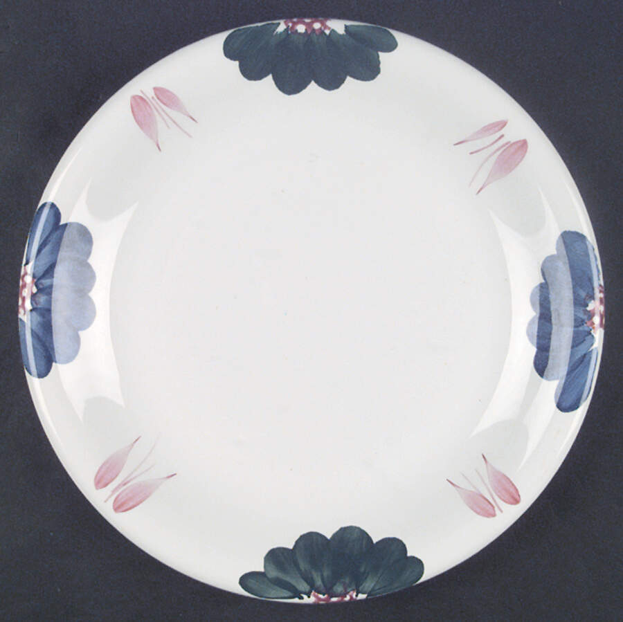 Fiori Dinner Plate by Roma (New York)-1