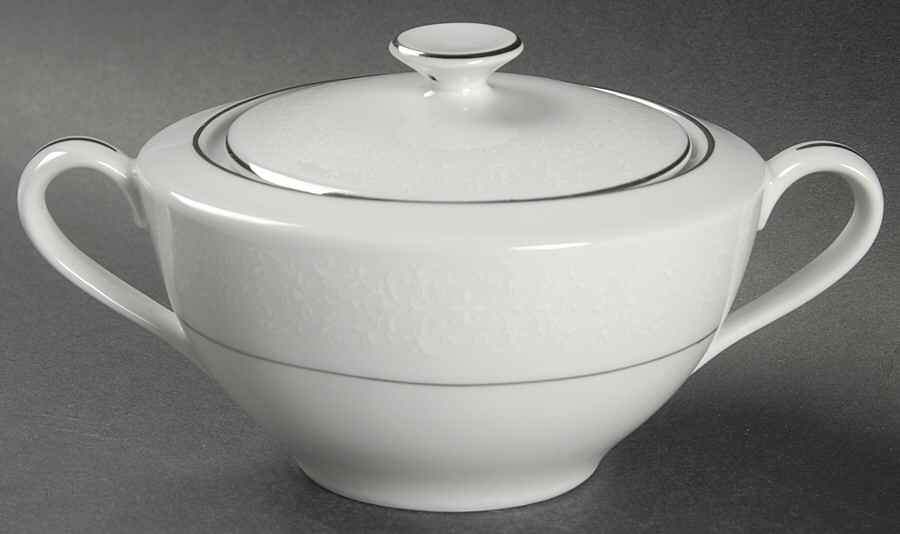 Beatrice Sugar Bowl & Lid by Rose (Japan)-1