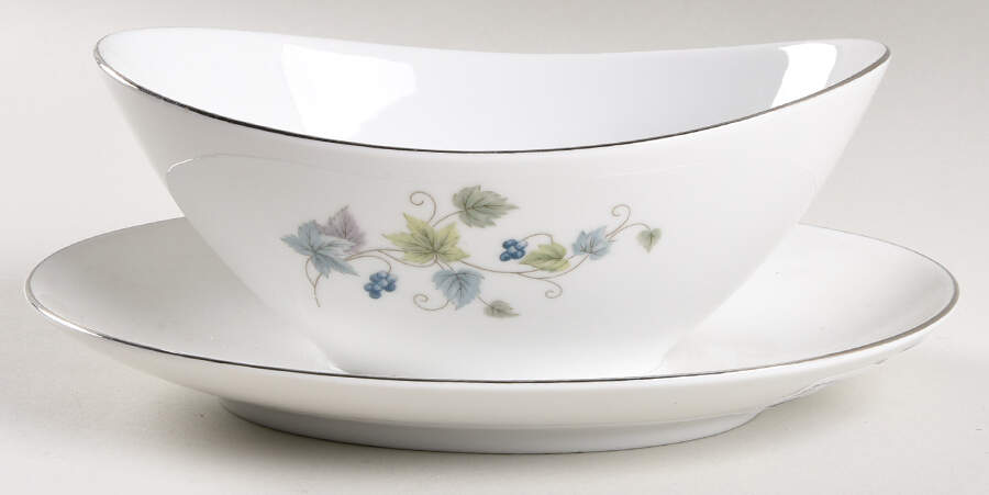 Belhaven Gravy Boat with Attached Underplate by Rose (Japan)-1
