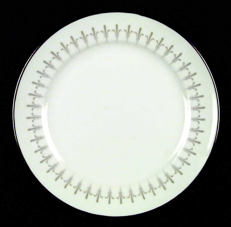 Bordeaux Salad Plate by Rose (Japan)-1