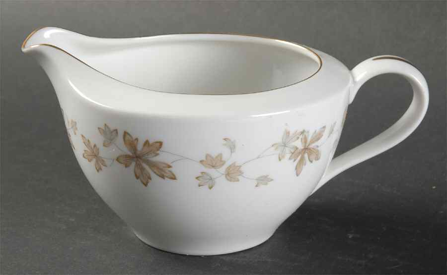 Brierly Creamer by Rose (Japan)-1