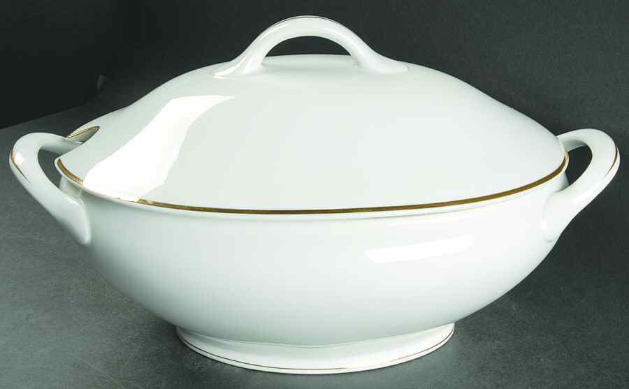 Classic Oval Tureen & Lid by Rose (Japan)-1