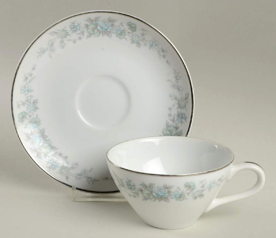 Claudia Flat Cup & Saucer Set by Rose (Japan)-1