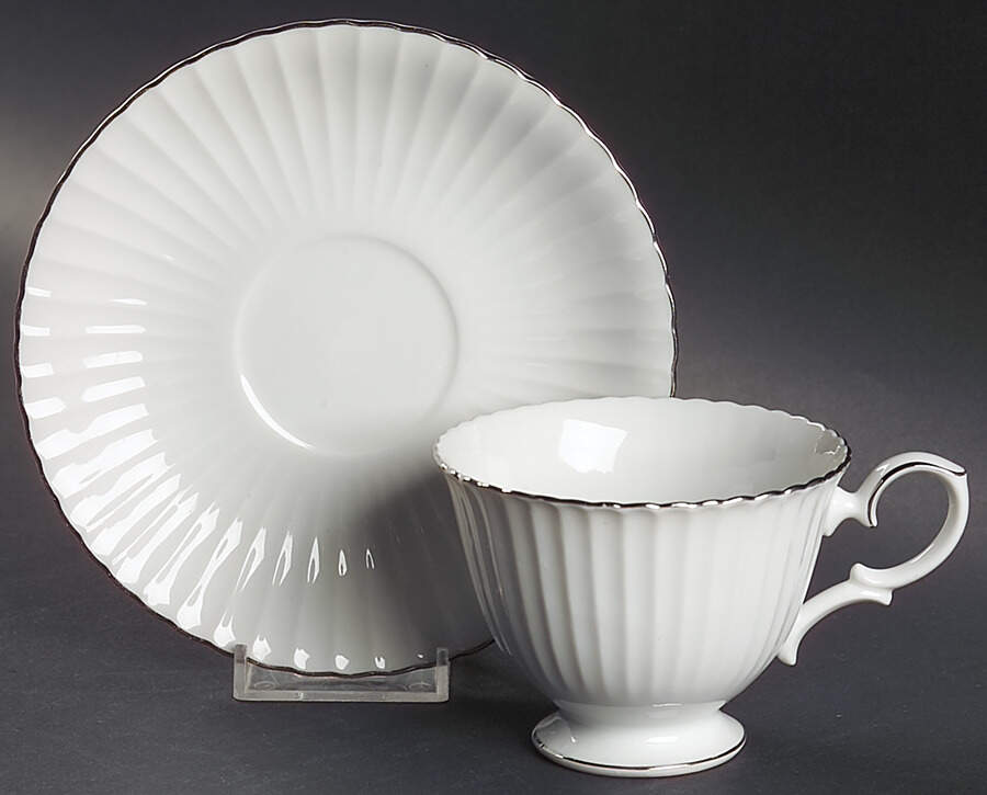 Delisle Footed Cup & Saucer Set by Rose (Japan)-1