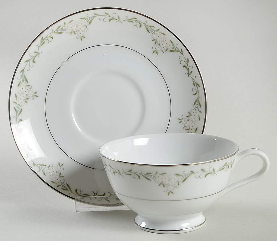 Elisa Footed Cup & Saucer Set by Rose (Japan)-1