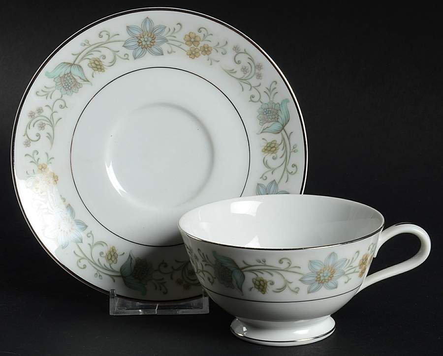 Floris Footed Cup & Saucer Set by Rose (Japan)-1