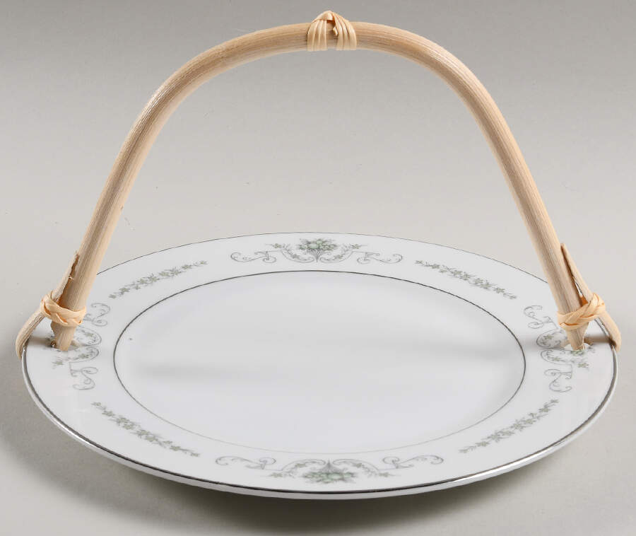 Gainsborough 5 3/8"-5 5/8" Bamboo Handled Serving Plate  HC by Rose (Japan)-1