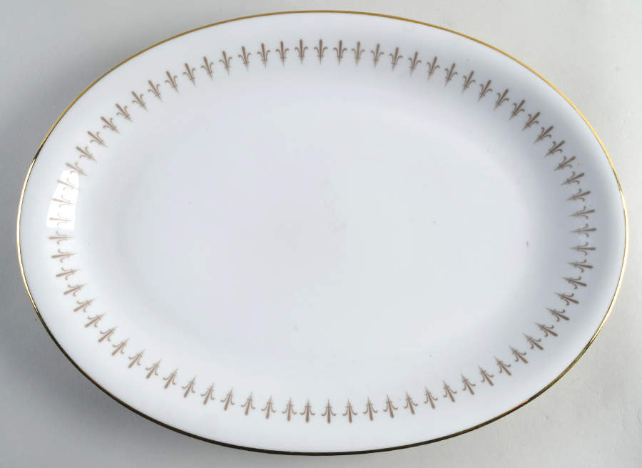 Gayton 16" Oval Serving Platter by Rose (Japan)-1
