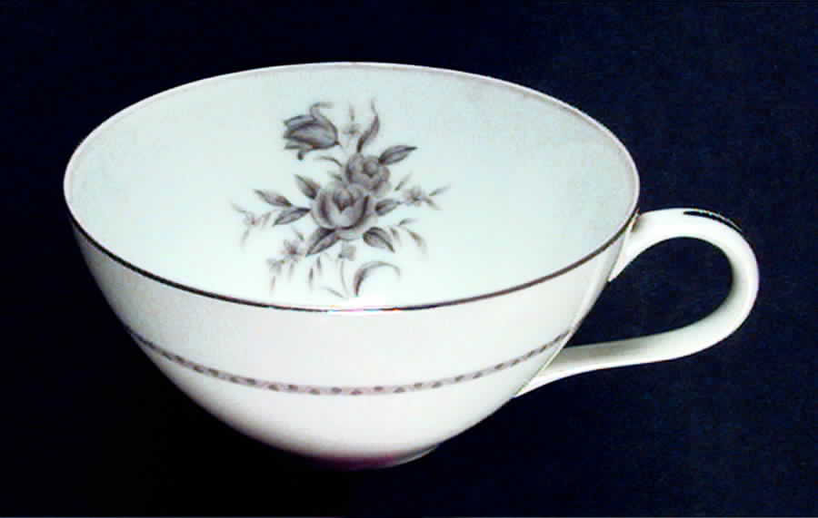 Grafton Flat Cup by Rose (Japan)-1
