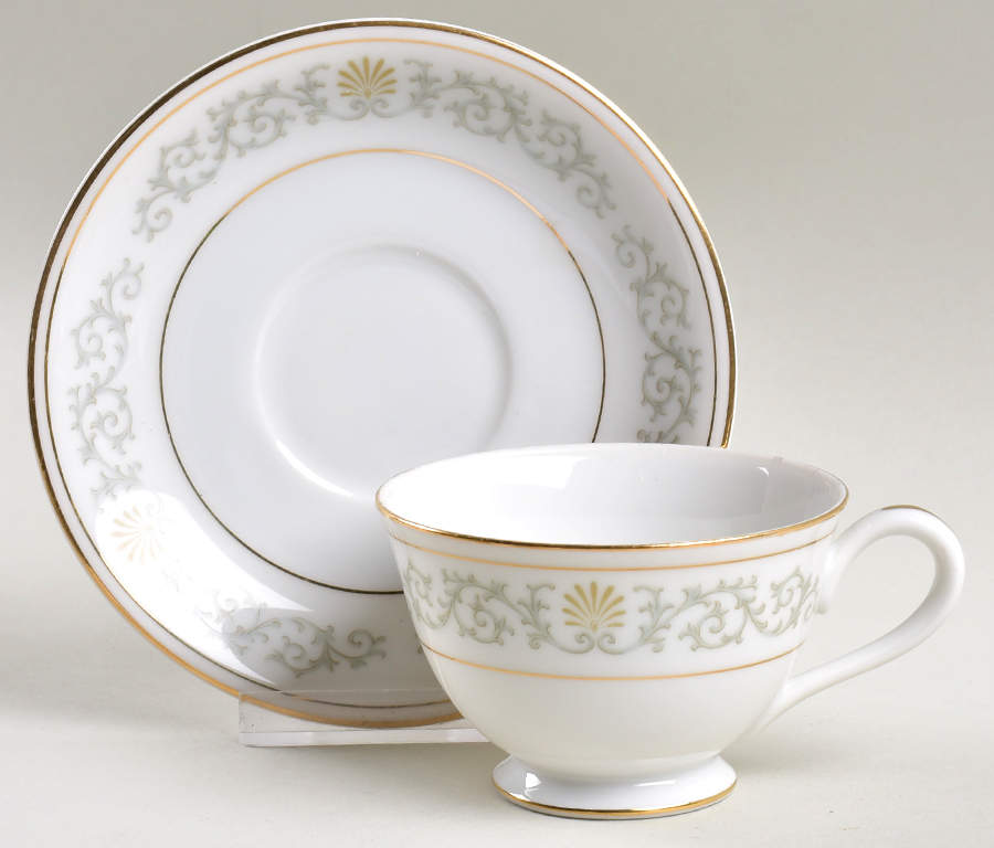 Joyce Footed Cup & Saucer Set by Rose (Japan)-1