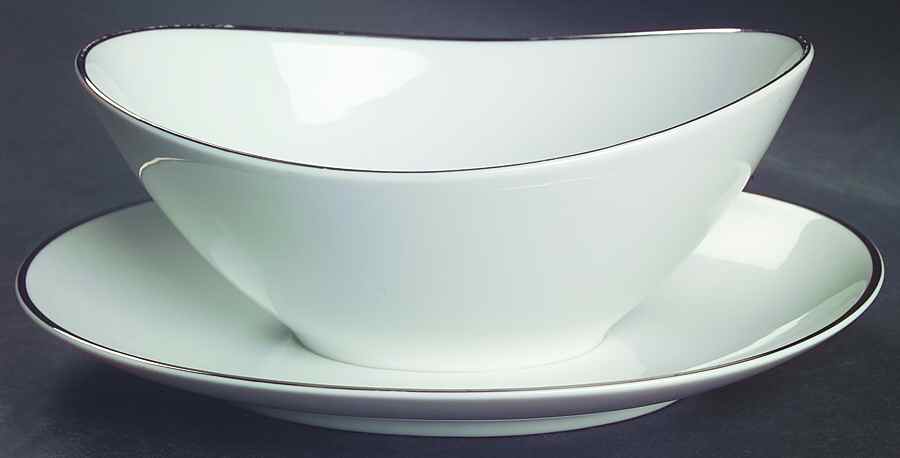Moon Light Gravy Boat with Attached Underplate by Rose (Japan)-1