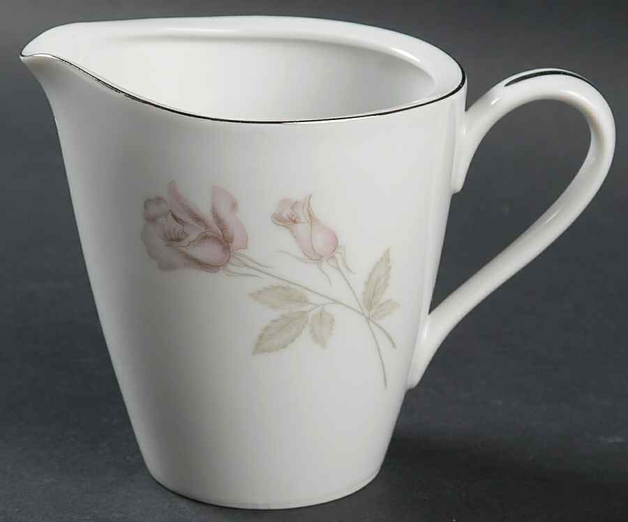 Montrose Creamer by Rose (Japan)-1