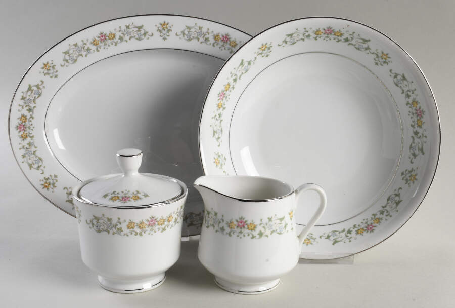 Petit Fleur 5 Piece Hostess Set by Rose (Japan)-1