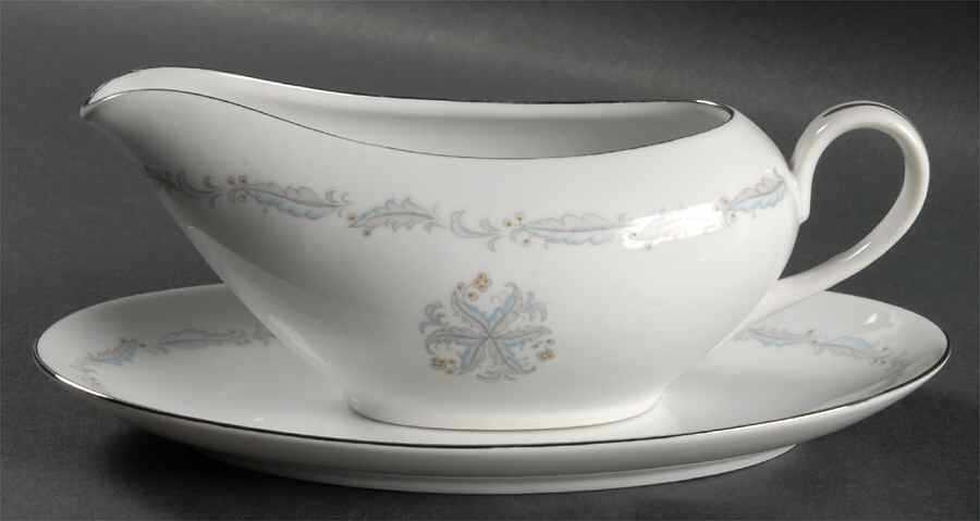 Ridgeway Gravy Boat & Underplate by Rose (Japan)-1