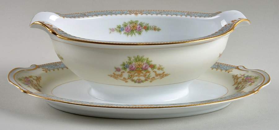 RO24 Gravy Boat with Attached Underplate by Rose (Japan)-1