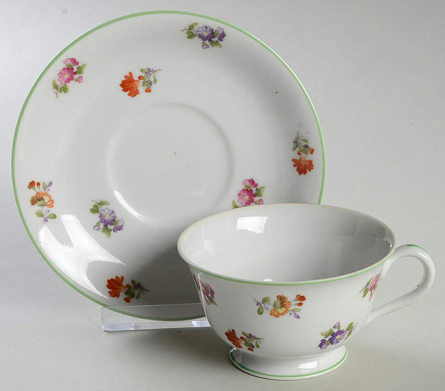 RO8 Footed Cup & Saucer Set by Rose (Japan)-1