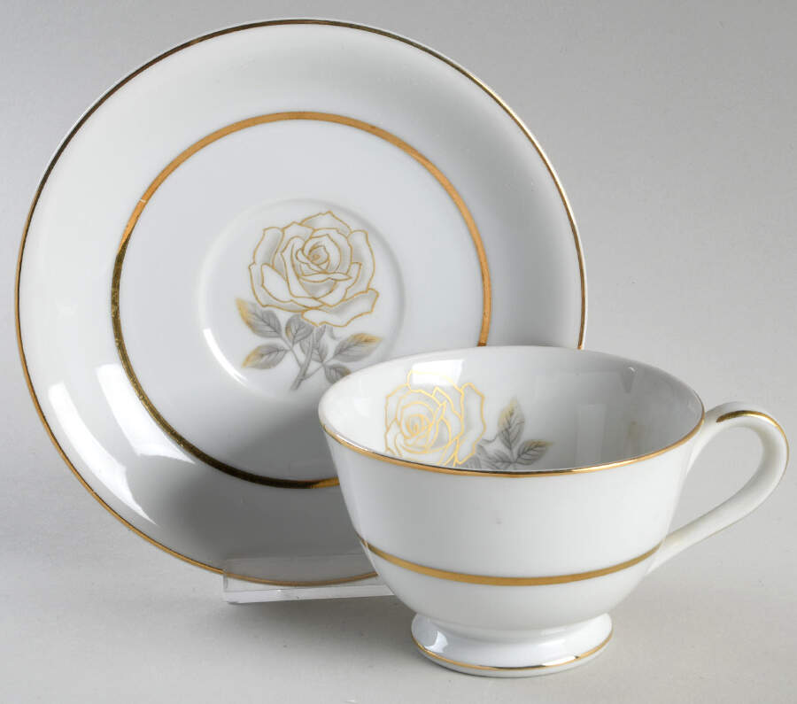 Rosa Footed Cup & Saucer Set by Rose (Japan)-1