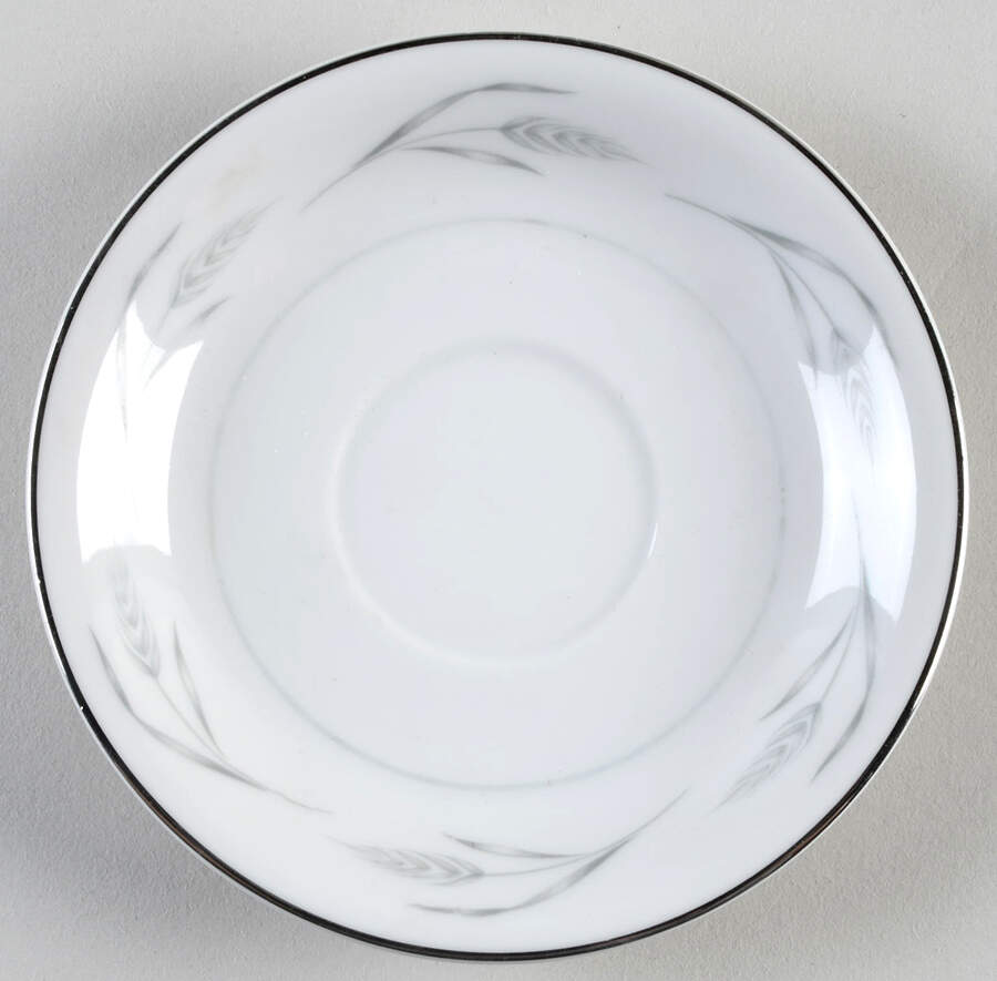 Serene Saucer by Rose (Japan)-1