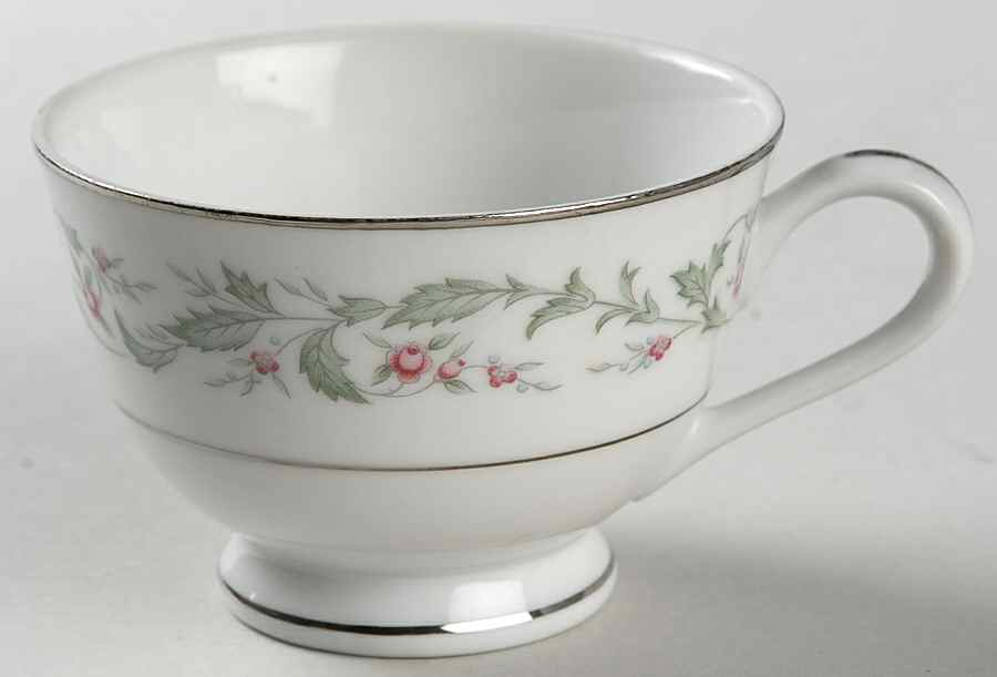 Westbury Footed Cup by Rose (Japan)-1