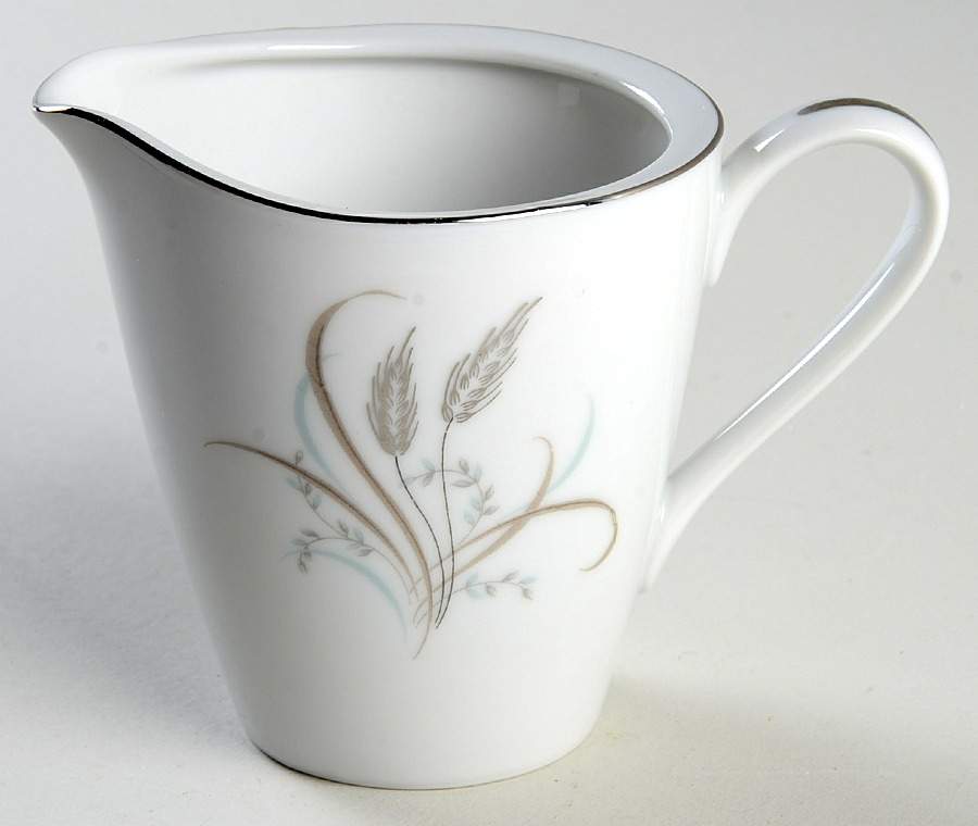 Wheatland Creamer by Rose (Japan)-1