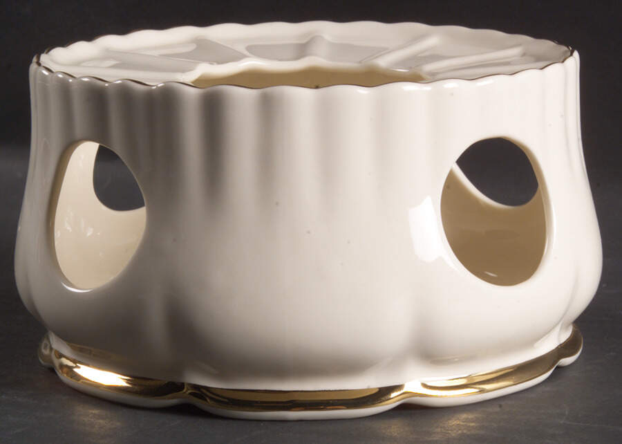 Affinity Gold China Warmer Stand by Royal Albert-1