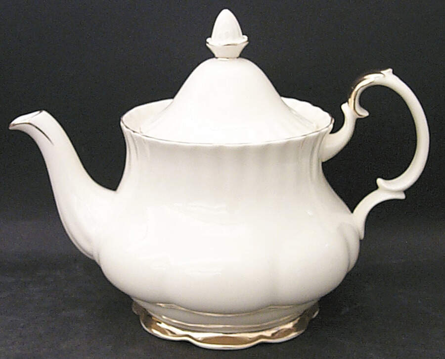 Affinity Gold Teapot & Lid by Royal Albert-1