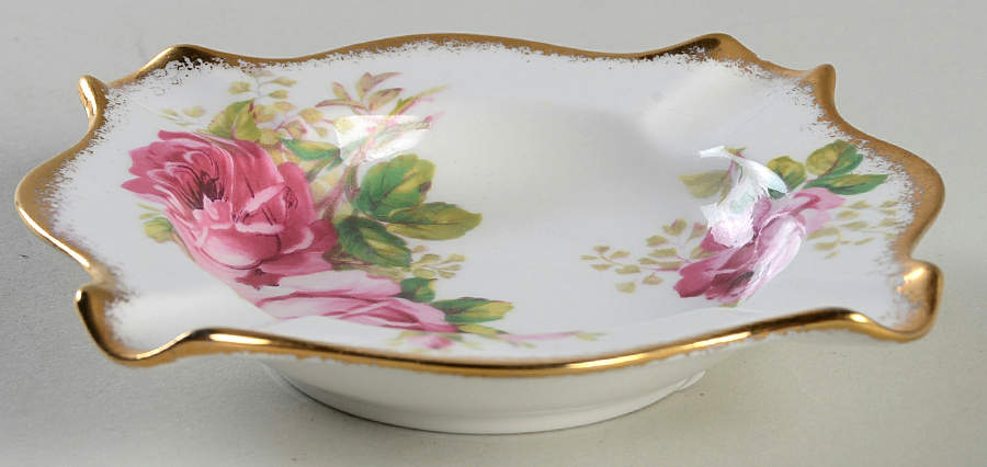American Beauty (White Background) 7" Ashtray by Royal Albert-1