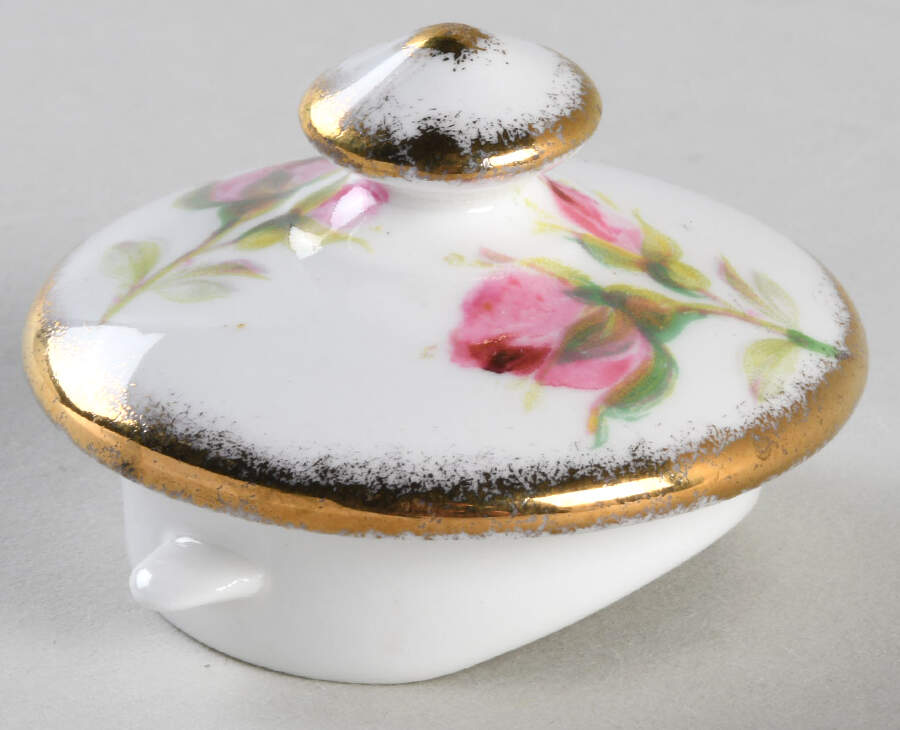 American Beauty (White Background) Lid for Hot Water Jug by Royal Albert-1